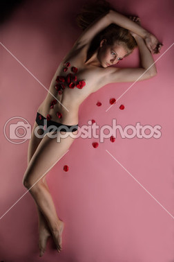 güzel kızı rose petal